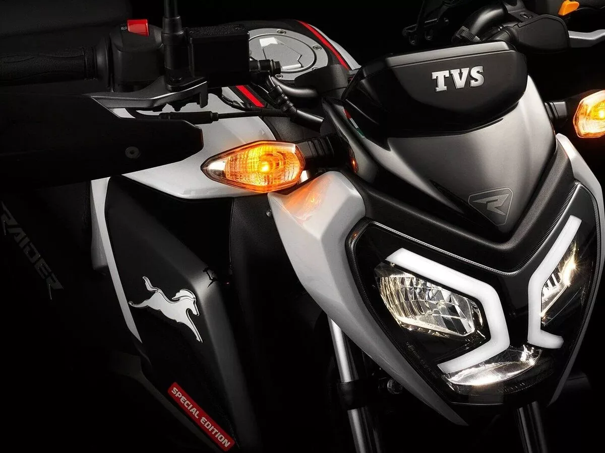 Unleash the Power: TVS Raider 125 – The Ultimate Combination of Style and Performance!