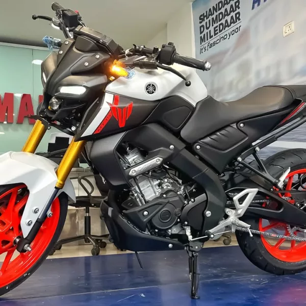 Yamaha MT-15: Stylish, Powerful, and Affordable – Leaving KTM in the Dust With Low Budget Option.