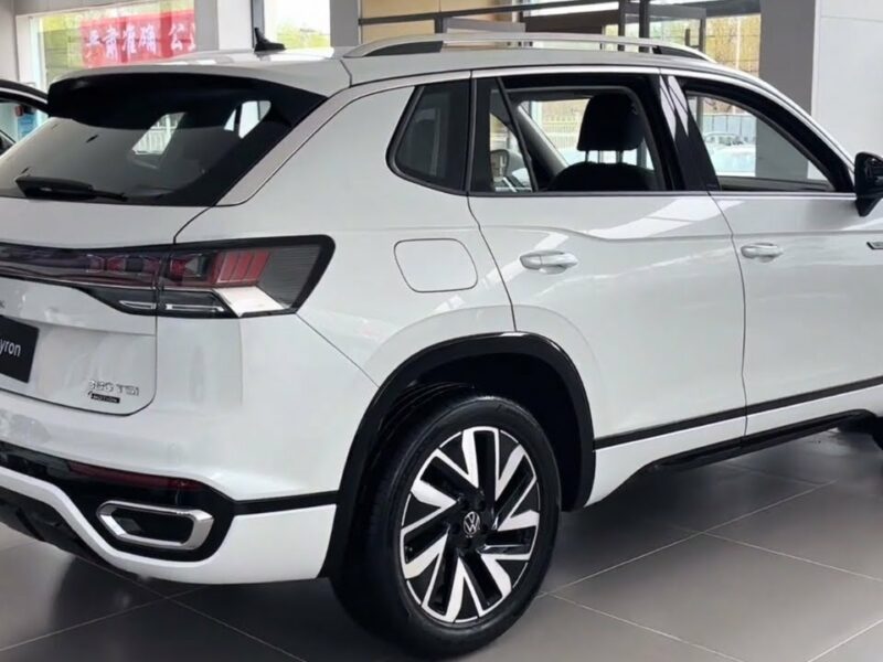 Volkswagen Launching Baap of SUVs. Tayron Coming to India. 7 Seater Full Revolution Car.