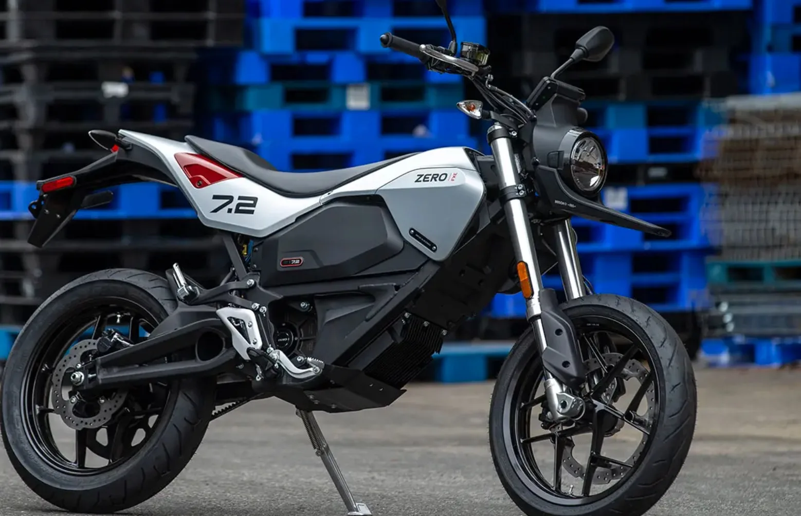 Hero Motocorp Jumped In Ev. Removable Battery Feature Coming With Zero Motorcycles Us Collaboration.