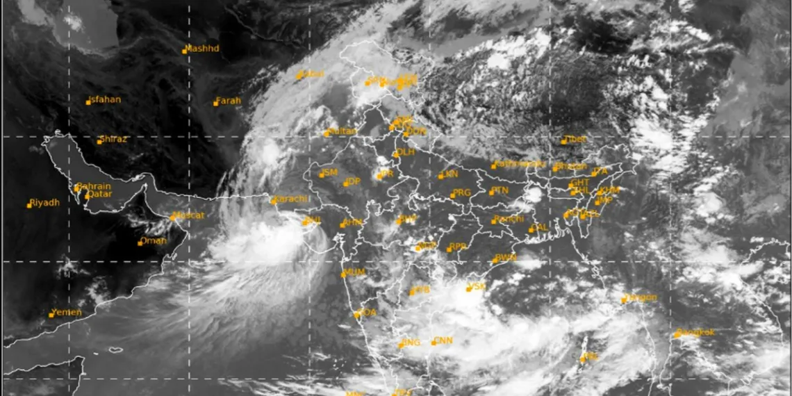 Cyclone Today Cyclone Update By Imd. Heavy Rainfall And 120 Kmph Wind Storm Coming Today In These Areas.