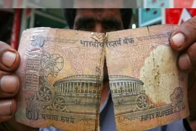 RBI Guidelines on Dirty and Torn Notes. How to Exchange Now in Banks.