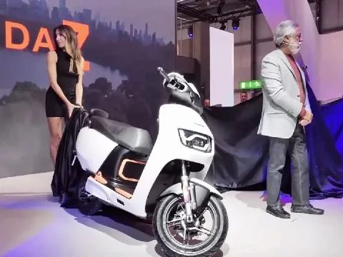 Hero Launches Its Hero Vida Z Hero Motocorps New Electric Jpg Hero Launches Its Hero Vida Z: Hero Motocorp'S New Electric Scooter