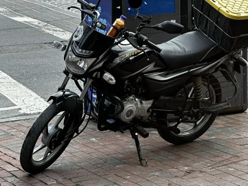 Forget Electric Scotty. These 6 Petrol Bikes Still More Pocket Friendly And Running 880 Km In Single Tank.