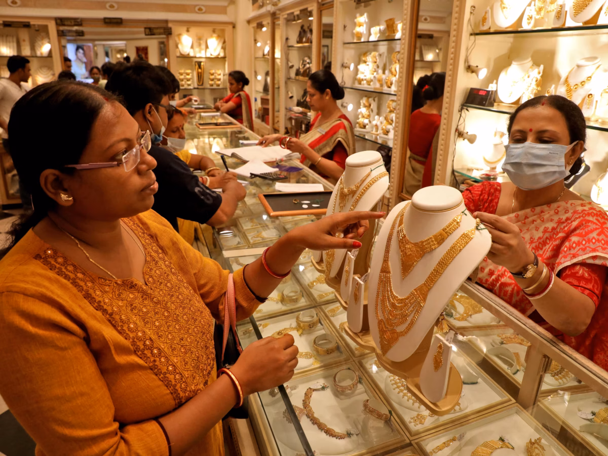 Gold Price Down. 22 Carat Can Be Bought Now At Only ₹8,609. All City Rates Updated.