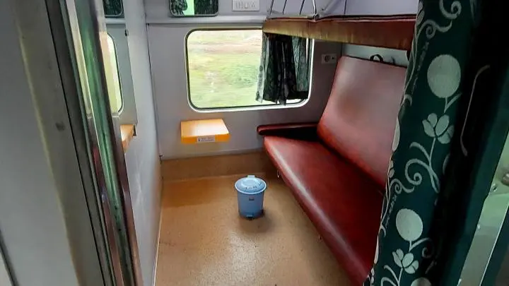 Sleeper To 2Nd Ac Railway Big Changes In Ticket Booking. Sleeper Ticket Holder Can Freely Goto Ac Chair Cars By Upgrade.