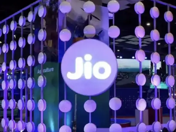 Jio Launches 365-Day Plan Offering Unlimited Calling And 912Gb Data, Easing User Concerns Over Monthly Recharges