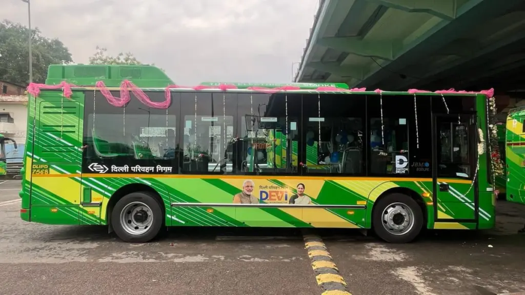 delhhi new bus 18 new bus routes mapped for East Delhi. All details out for public now.
