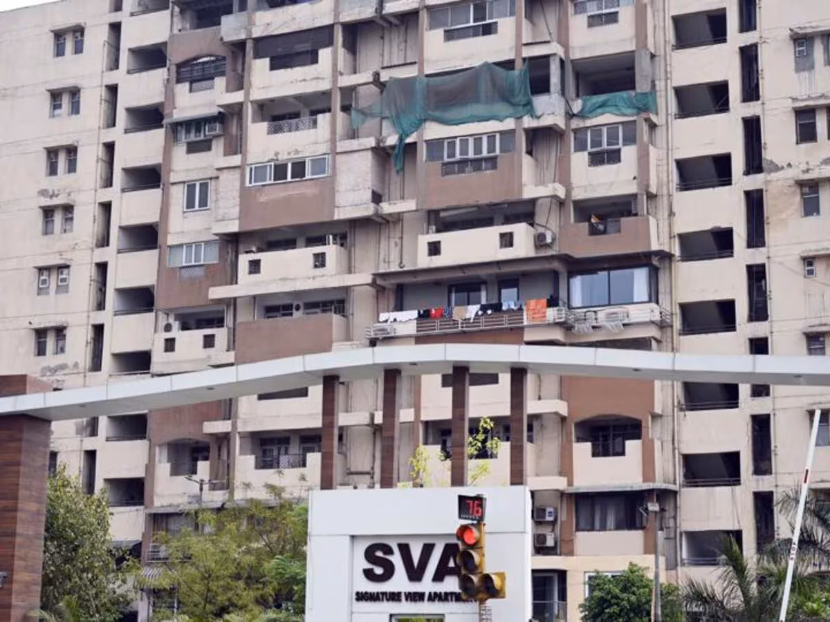 280 Flats Vacated In Signature View Apartments, Delhi. Displacement And Administrative Action Underway