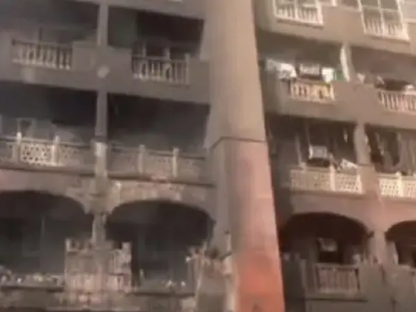 Fire Breaks Out At Brahmaputra Apartments In New Delhi; Residents Report Damage And Delayed Firefighter Response Amid Safety Concerns 15 Fire Breaks Out At Brahmaputra Apartments In New Delhi; Residents Report Damage And Delayed Firefighter Response Amid Safety Concerns