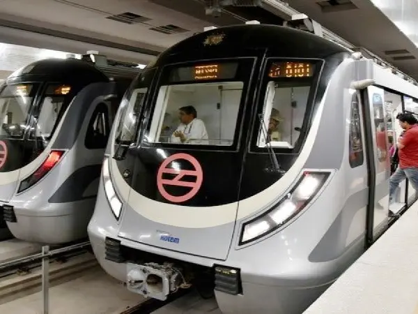 Delhi On High Alert After November 10 Car Explosion Near Red Fort; Traffic Diversions And Increased Security Measures Implemented.