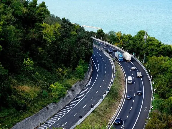 India’S First Wildlife Corridor Expressway Set To Open By December 2025, Reducing Delhi-Dehradun Travel Time To 2.5 Hours.