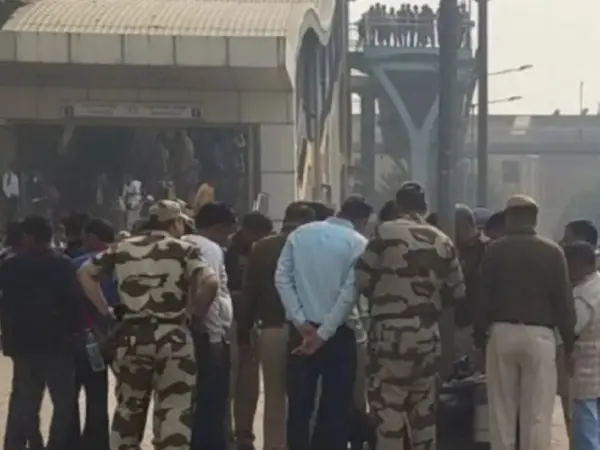 Three Abandoned Bags Cause Panic At Raja Nahar Singh Metro Station In Faridabad; Man Found After Sleeping Off Alcohol.